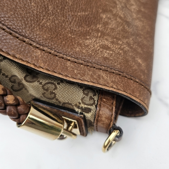 GUCCI Vintage Bella Canvas Hobo Bag With Leather Trim & Braided Strap - Picture 10 of 16